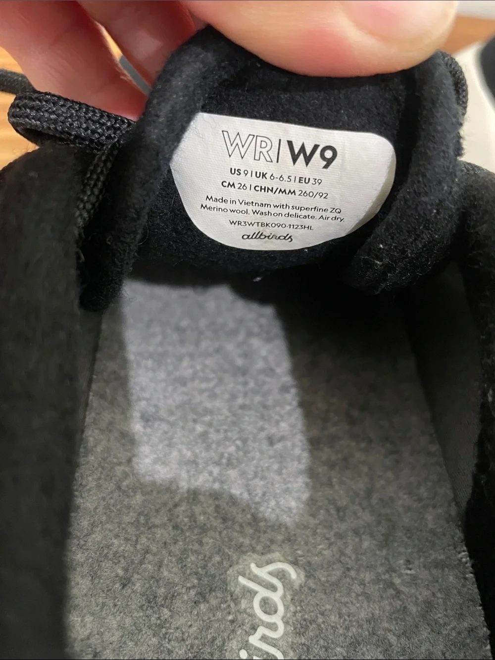 Allbirds Wool Runner Women’s Size 9 True Black (Classic Edition)